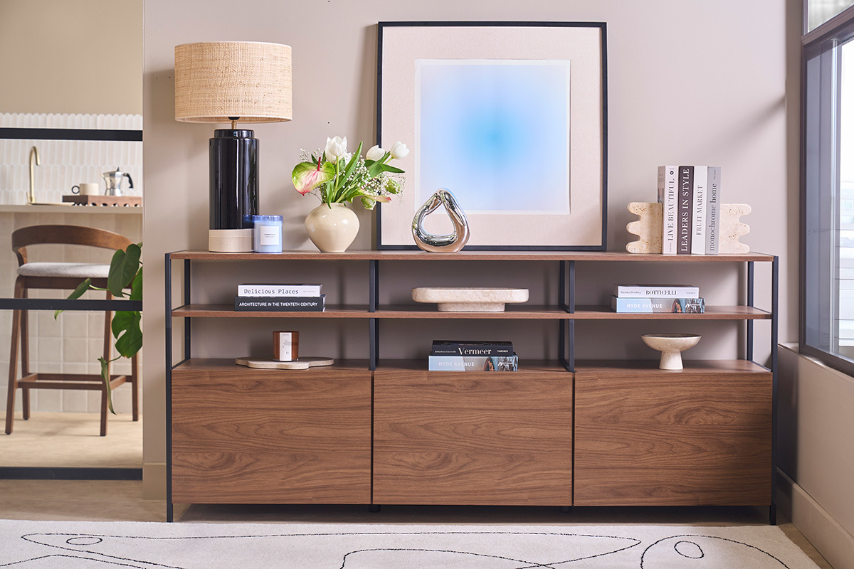 Buffet bas finition bois fonc� noyer et m�tal noir L180 cm MAXENCE