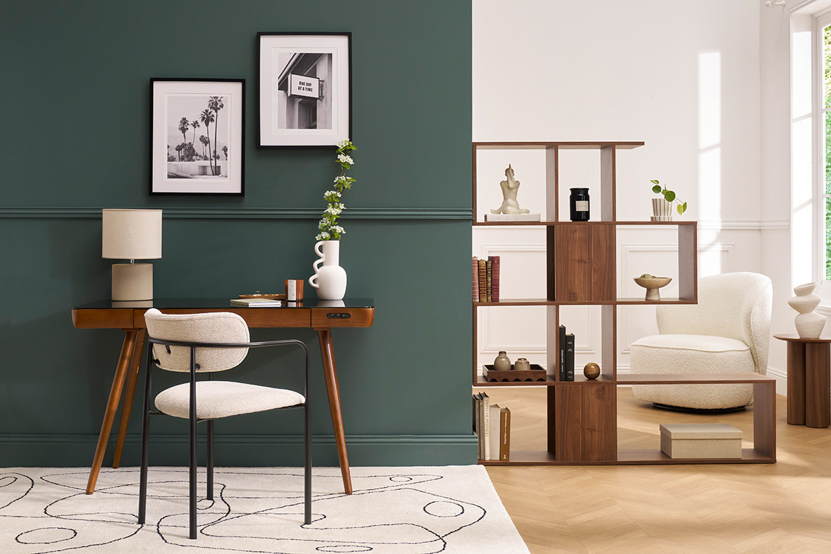 Bureau connect� multim�dia avec tiroir en verre noir et bois fonc� noyer L120 cm CLEVER