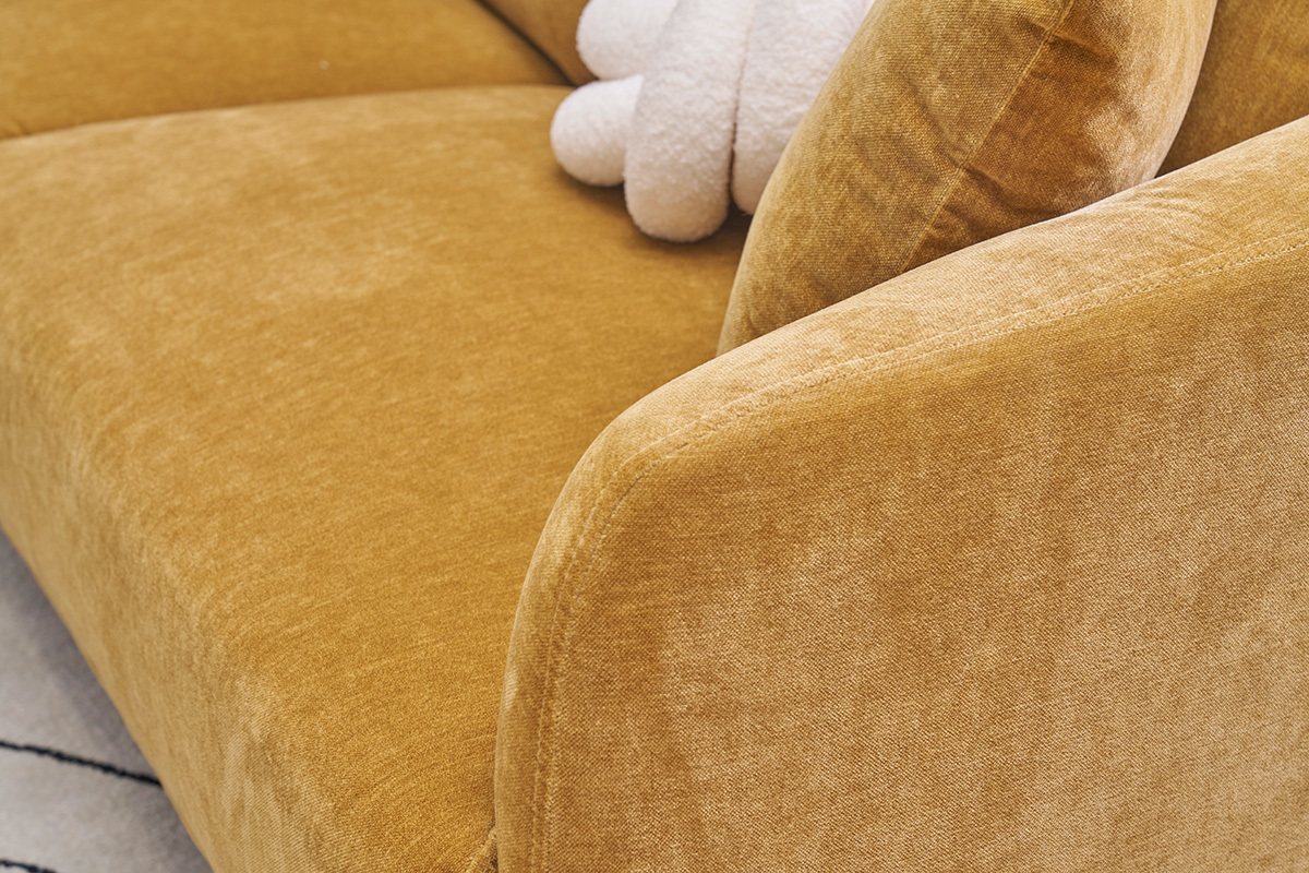 Canap� design 3 places en tissu effet velours jaune curry et m�tal noir JERRY