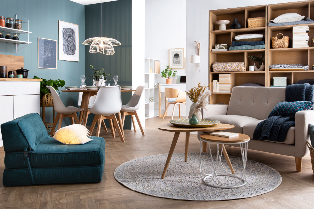 Canap� scandinave 2 places en tissu gris clair et bois clair LUNA