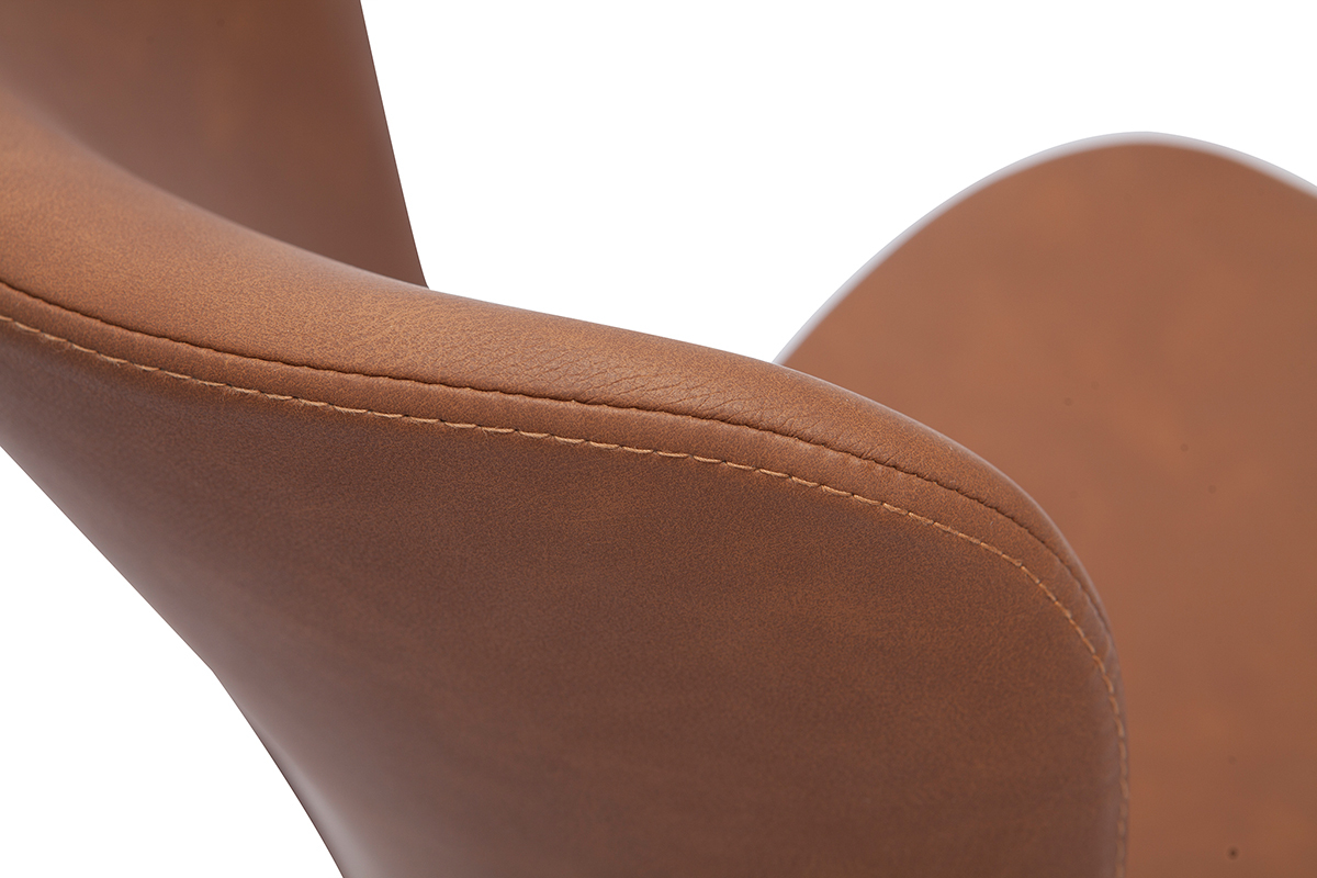 D�tail du rev�tement marron de la chaise de bureau JOSH, vue en gros plan.