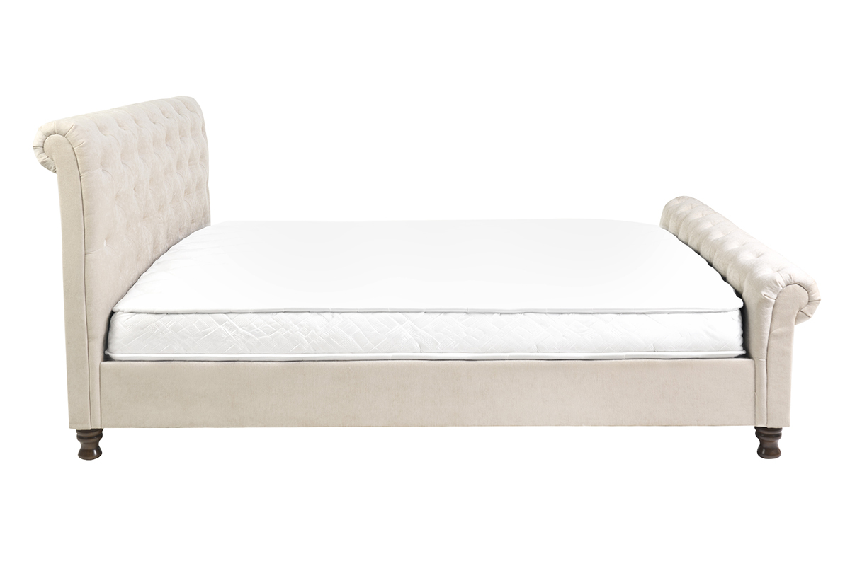 Lit 2 places 160x200 cm en tissu velours beige capitonn� RILEY, vue de profil