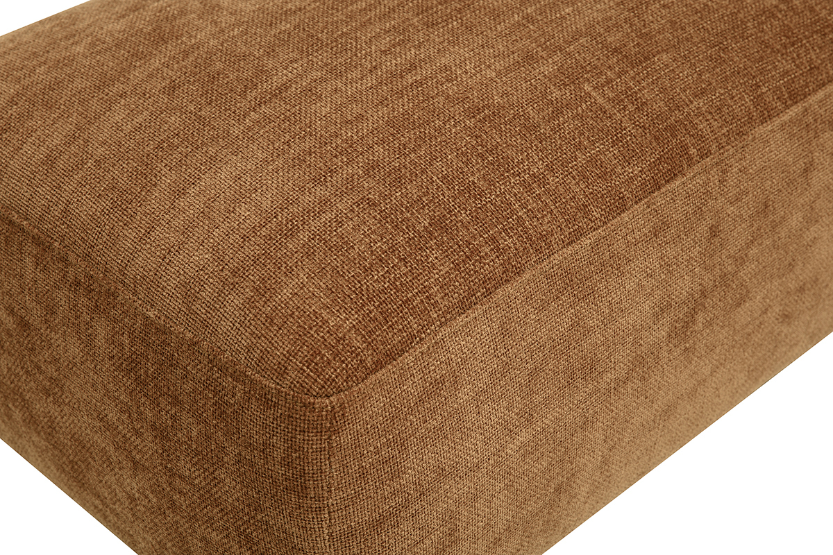 Pouf repose pieds rectangulaire en tissu effet velours textur� terre br�l�e, vue de dessus.